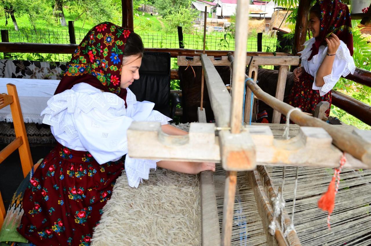 Pensiunea Rustic Oncesti Dış mekan fotoğraf